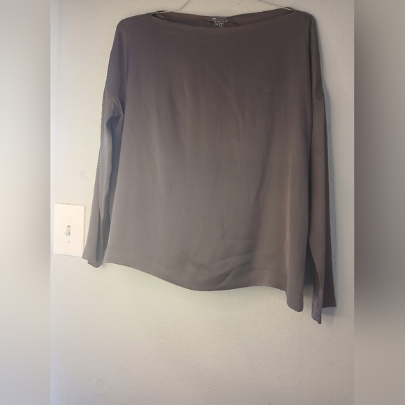 Vince Tops - Vince Soft Beige Long Sleeve Blouse